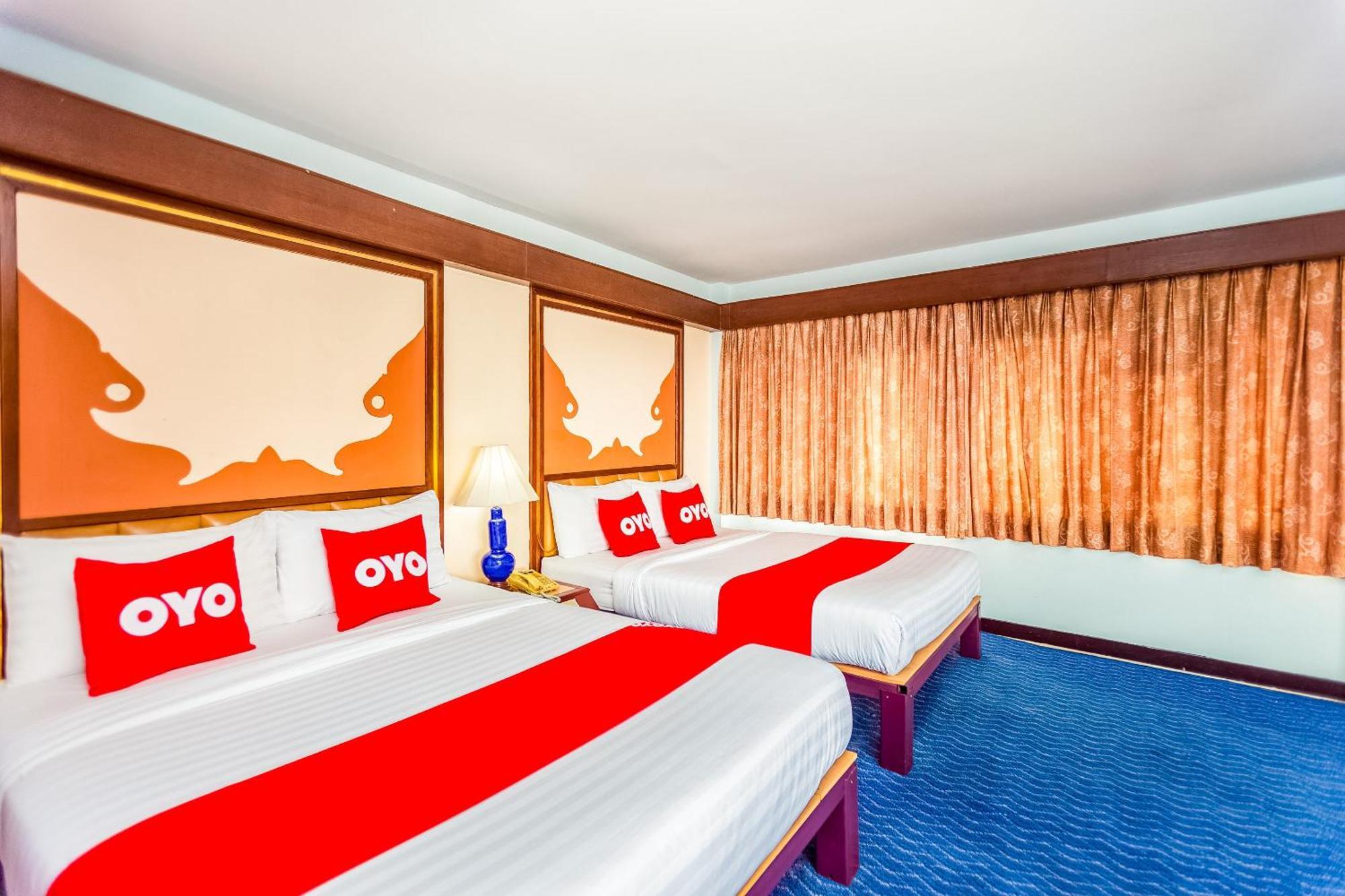 Oyo 441 Grand Thara Hotel Szuratthani Kültér fotó