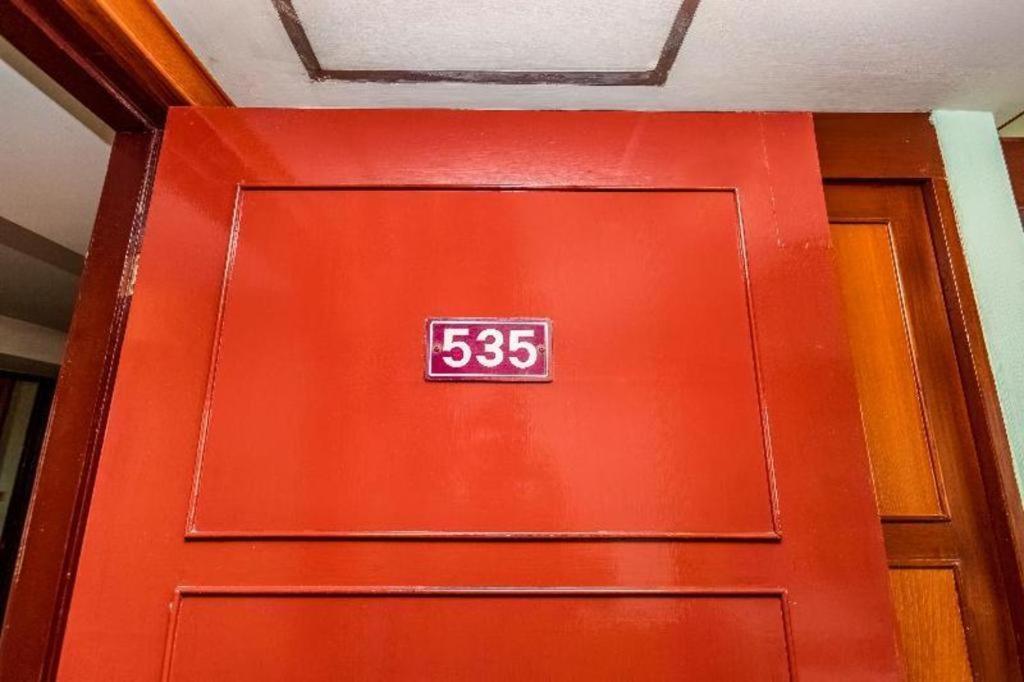 Oyo 441 Grand Thara Hotel Szuratthani Kültér fotó